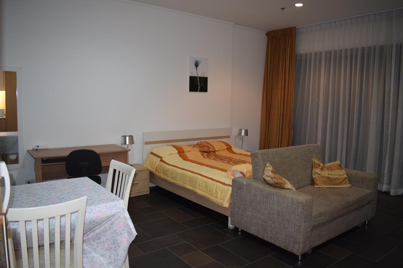 Sea View Apartment In Pattaya Exterior foto